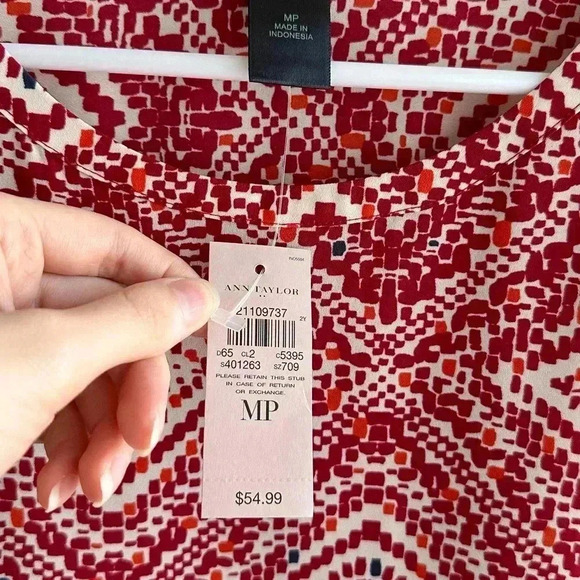 Ann Taylor Petite Red Diamond Print Speckled Tank Top, Size PMedium - Picture 4 of 16